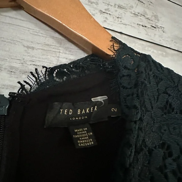 Ted Baker Saruani Scallop Lace Dress Size 2 - Picture 7 of 8
